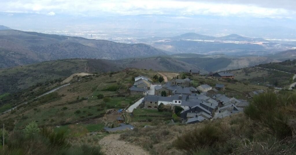 El Acebo, a stone village on the Camino de Santiago