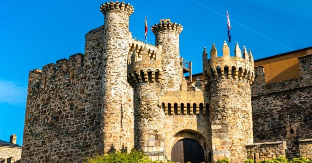 The Templar Castle of Ponferrada, starting point of the Winter Camino